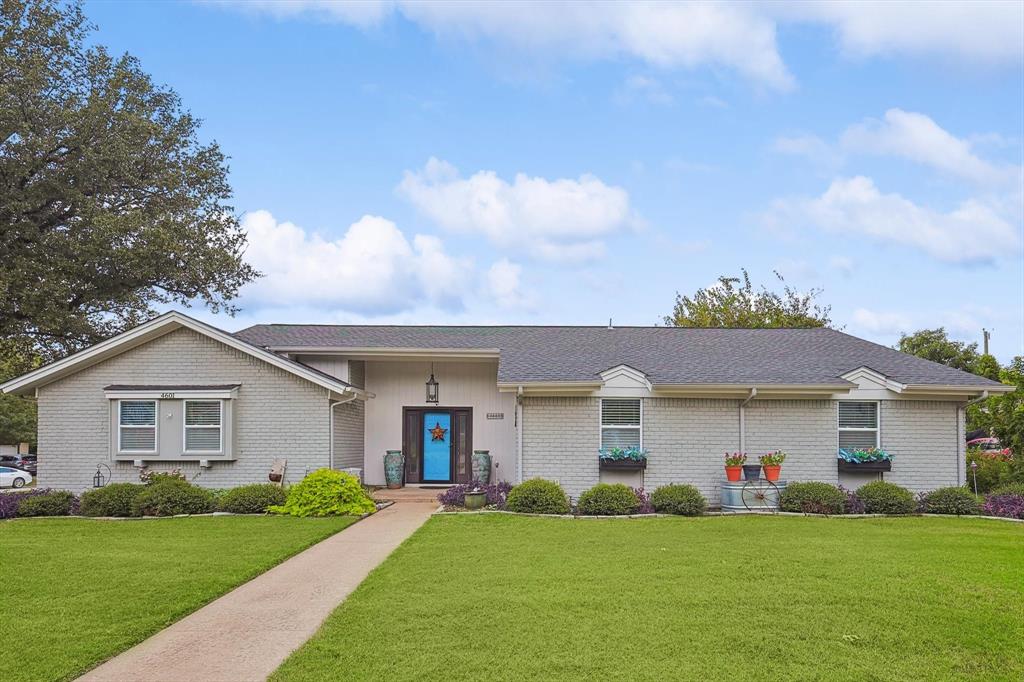 Taos Dr, Haltom City, TX 76180
