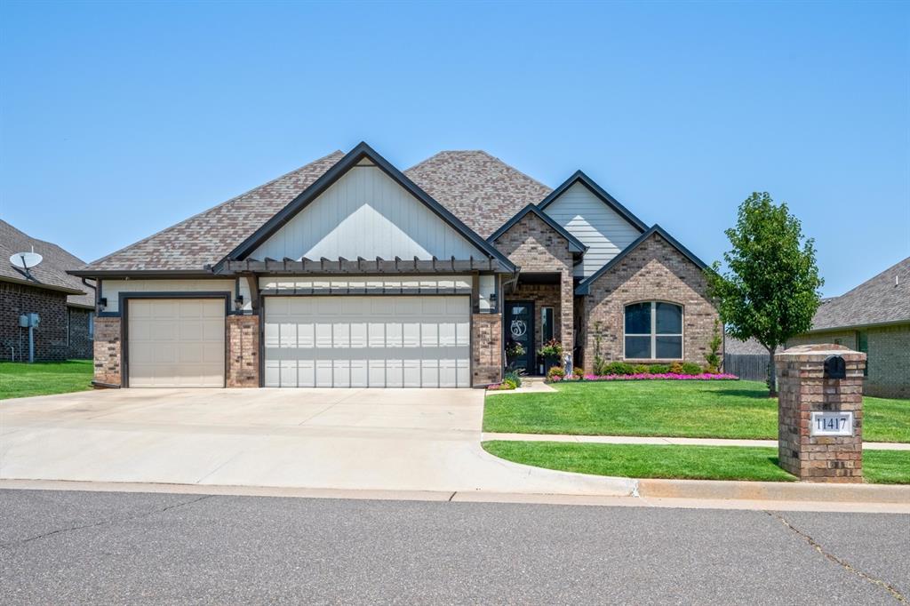 109th St, Yukon, OK 73099