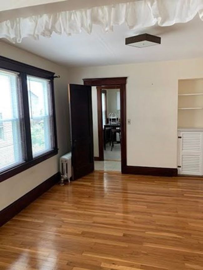 1 - 37 Grant Ave, Condo with 2 bedrooms, 1 bathrooms and 2 parking in Belmont MA | Image 6