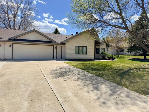 2206 Arrowwood Ct, Fergus Falls, MN, 56537-3942 | Card Image