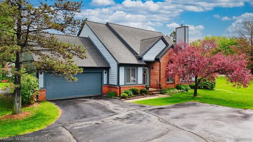 2799 Lochmoor Blvd, Lake Orion, MI, 48360-1950 | Card Image