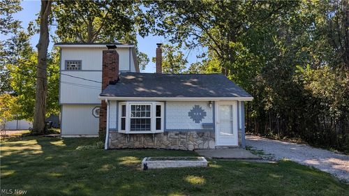 424 E 319th Street, Willowick, OH, 44095 | Card Image