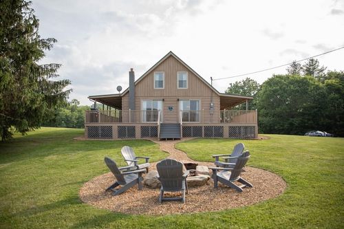 270 Flatridge Rd, Troutdale, VA, 24378-2177 | Card Image