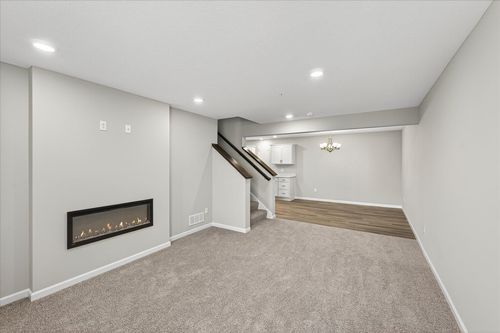 8828 Meadowcrest Dr Ne, Monticello, MN, 55362-1707 | Card Image