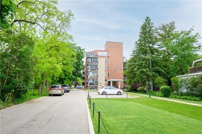 108 - 1377 Lakeshore Rd, Condo with 1 bedrooms, 1 bathrooms and 1 parking in Burlington ON | Image 1