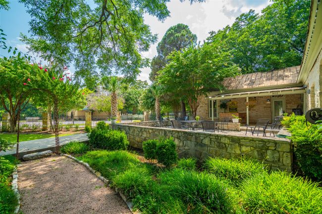 802 S Austin St, Home with 0 bedrooms, 0 bathrooms and null parking in Comanche TX | Image 6
