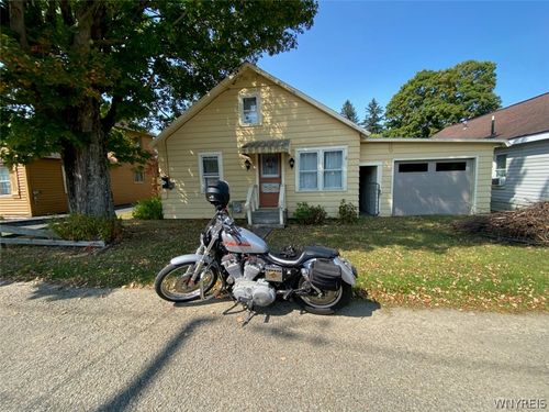 5 Maple Ave, Ellicottville, NY, 14731-9703 | Card Image
