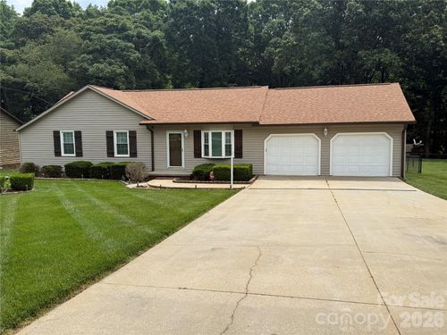 812 Whites Farm Rd, Statesville, NC, 28625-1541 | Card Image