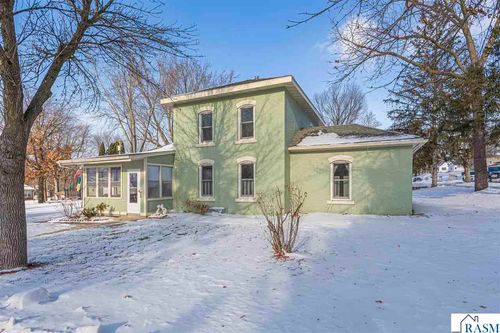 219 Davis St, Le Sueur, MN, 56058-2021 | Card Image