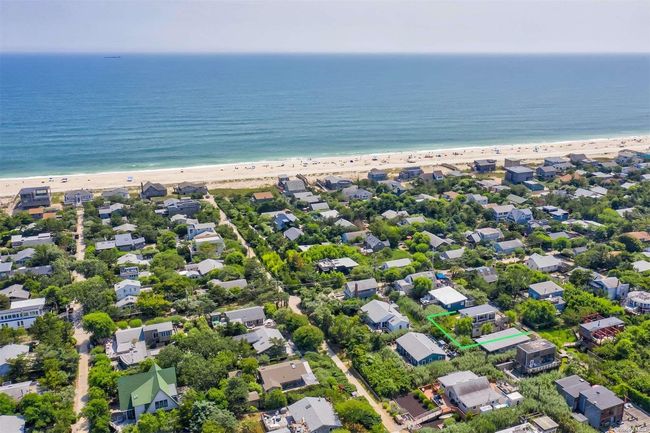 69 Walnut Walk, House other with 3 bedrooms, 2 bathrooms and null parking in Fair Harbor NY | Image 34