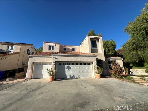 28072 Magic Mountain Ln, Canyon Country, CA, 91387-3535 | Card Image