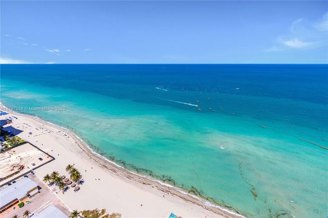 APT-4606 - 18201 Collins Ave, Condo with 2 bedrooms, 3 bathrooms and null parking in Sunny Isles Beach FL | Image 33
