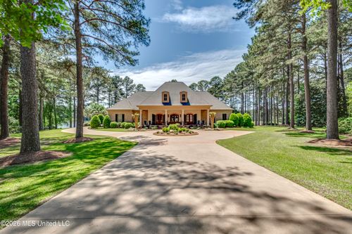 121 Johnstone Drive, Madison, MS, 39110 | Card Image