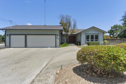 1660 Sunnyslope Rd, Hollister, CA, 95023-5957 | Card Image