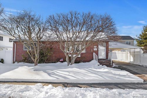 119 S 6th St, Bethpage, NY, 11714-2509 | Card Image