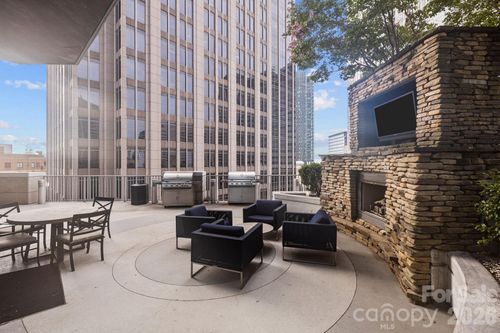 2813-210 N Church St, Charlotte, NC, 28202-2387 | Card Image