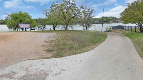 1699 Arrow Head Trl, Kingsland, TX, 78639-9646 | Card Image