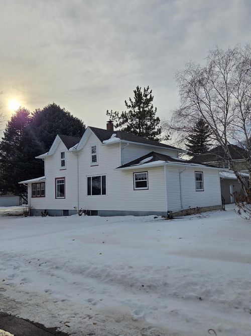 303 1st St Nw, New Richland, MN, 56072-1208 | Card Image