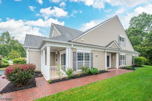 680 Post Ln, Somerset, NJ, 08873-6060 | Card Image
