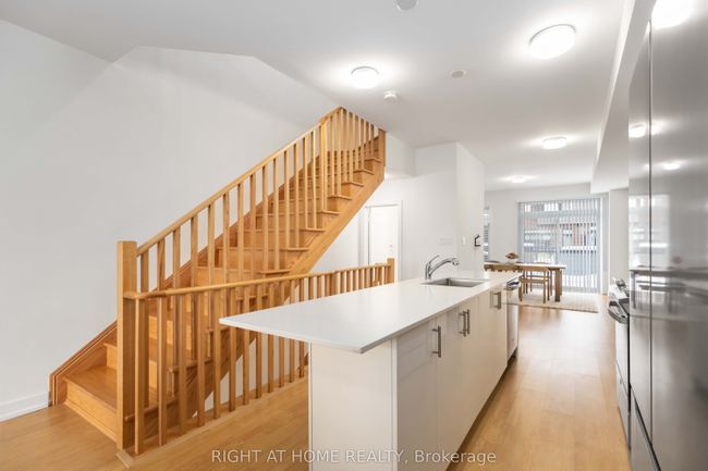1557 Midland Ave, House attached with 4 bedrooms, 4 bathrooms and 1 parking in Scarborough ON | Image 19