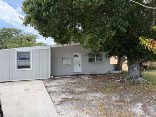 115 Maple Ave, FORT PIERCE, FL, 34982-3432 | Card Image