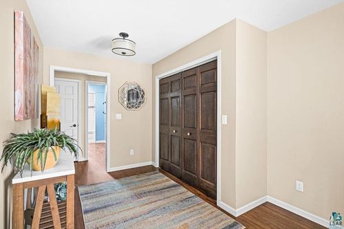 15 Vergennes St, Superior, WI, 54880-4427 | Card Image