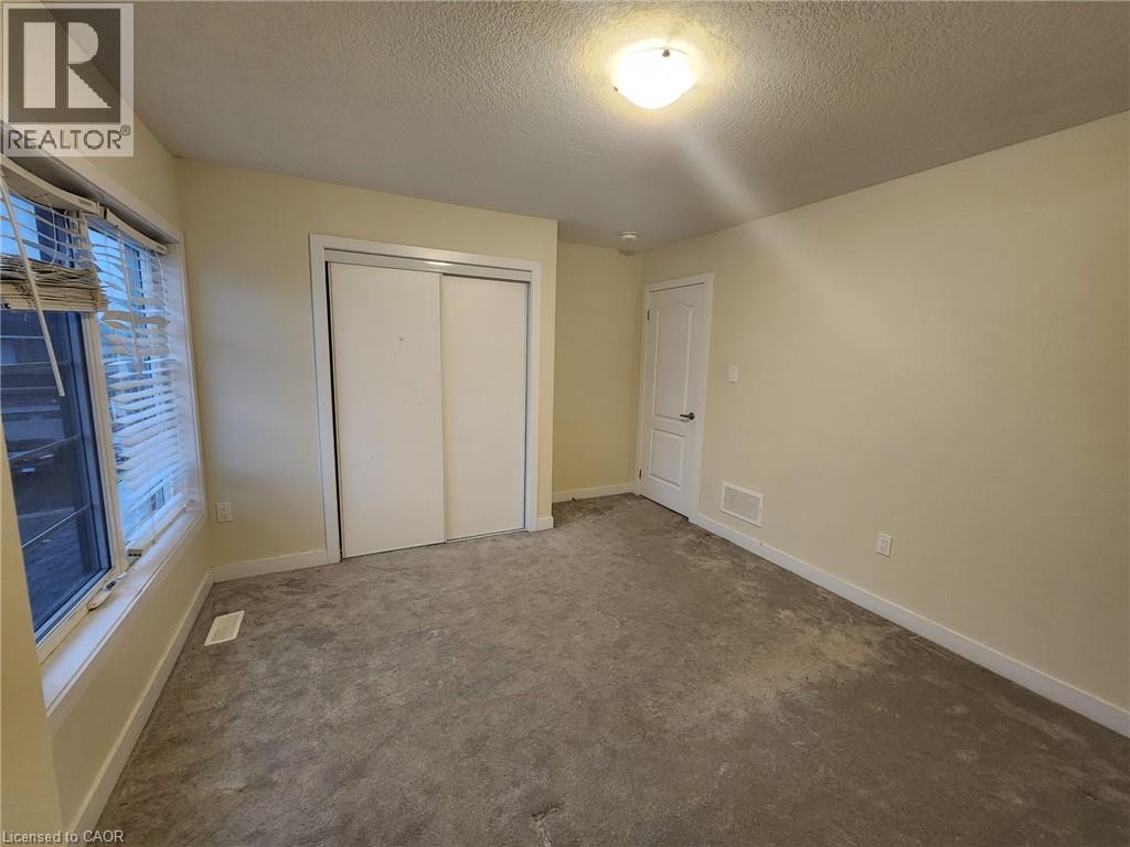 Residential Lease in Welland 4