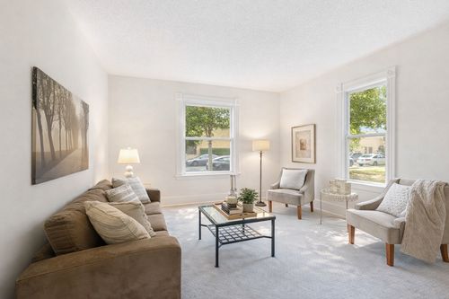 4106 Dupont Ave N, Minneapolis, MN, 55412-1615 | Card Image