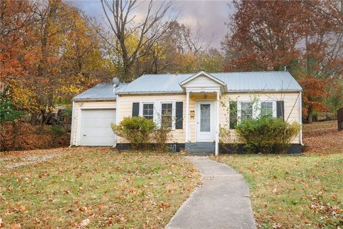 707 E Lafayette, Fayetteville, AR, 72701 | Card Image