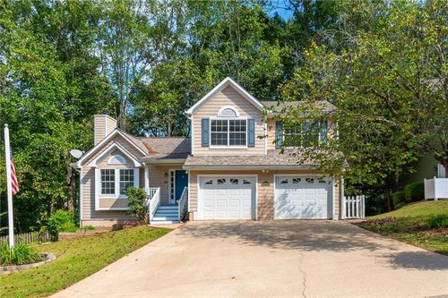 706 Rose Creek Blf, Woodstock, GA, 30189-6869 | Card Image