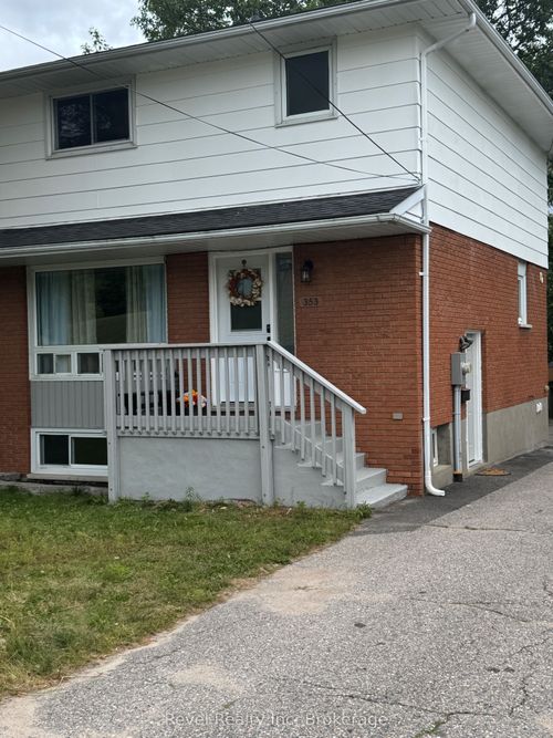 353 Ski Club Rd, North Bay, ON, P1B7R3 | Card Image