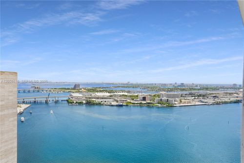 3808-335 S Biscayne Blvd, Miami, FL, 33131-2360 | Card Image