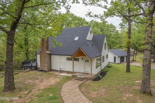 18576 Hereford Rd, Neosho, MO, 64850-7422 | Card Image