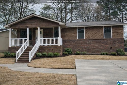 1103 26th Ave N, Hueytown, AL, 35023-3673 | Card Image