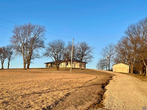 11277 S Auburn Rd, Carbondale, KS, 66414-9257 | Card Image