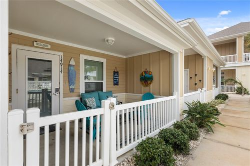 14914 Island Village Dr, Corpus Christi, TX, 78418-8020 | Card Image