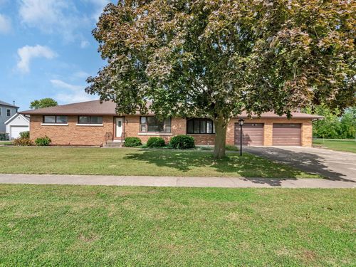 170 E Walnut St, Coal City, IL, 60416-1758 | Card Image