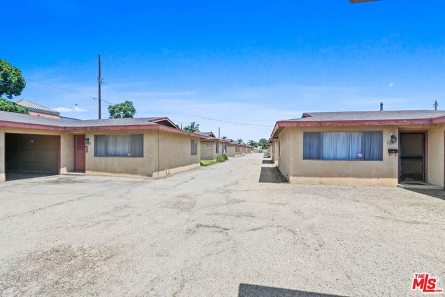 5211 Live Oak St, Home with 32 bedrooms, 16 bathrooms and 24 parking in Bell CA | Image 13