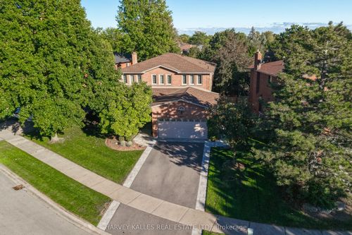 1240 Rosethorne Rd, Oakville, ON, L6M1H6 | Card Image