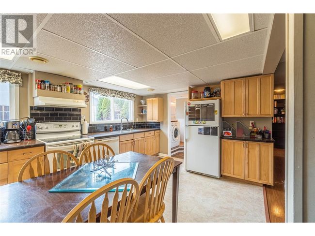869 Serle Rd, House other with 4 bedrooms, 4 bathrooms and 1 parking in Kamloops BC | Image 33