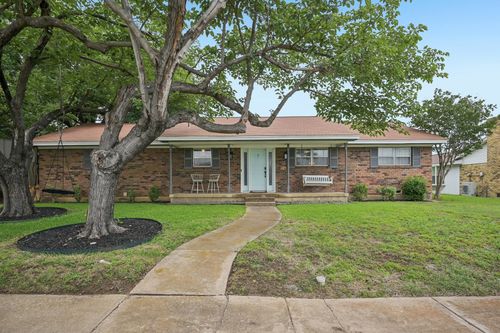 2102 Quail Run, Mckinney, TX, 75071-2824 | Card Image