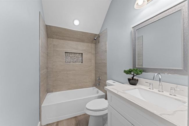Third full bathroom upstairs | Image 29