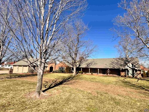 1100 Sw 29th St, Topeka, KS, 66611-1202 | Card Image