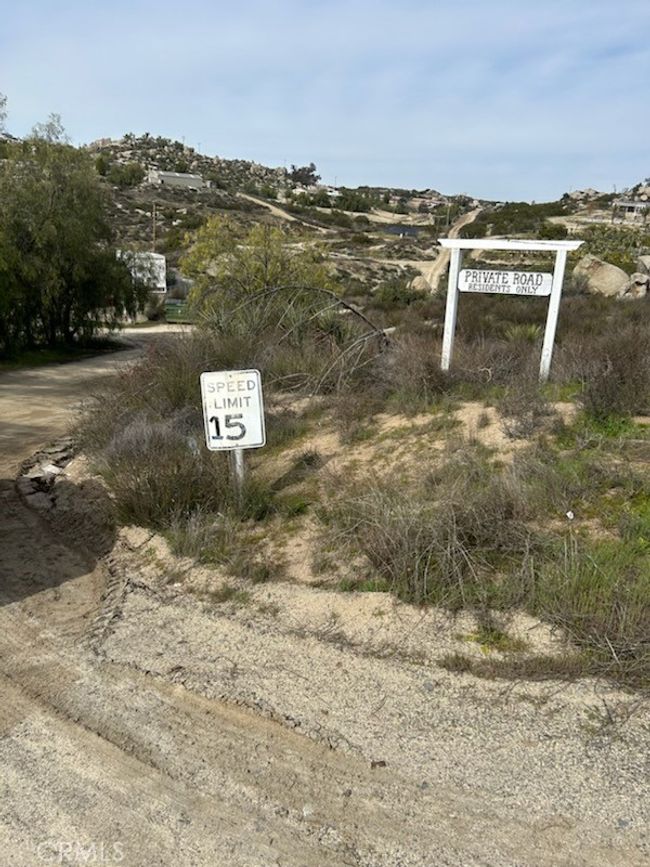 Aprox 500 feet off sage road on left , Left when you see this sign , go 1/2 mile | Image 4