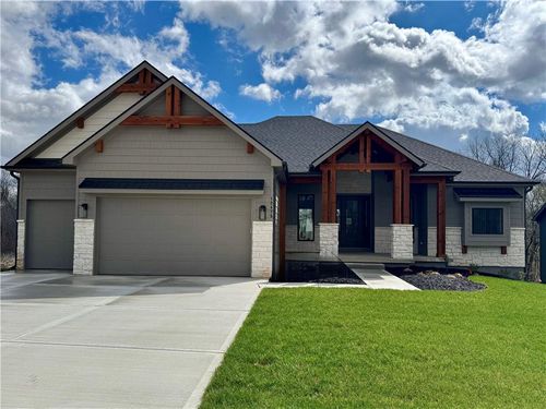 12475 N Arbor Way, Platte City, MO, 64079-7845 | Card Image