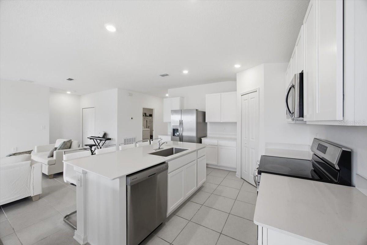 Residential in LAKE WALES 5
