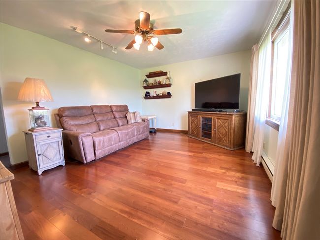 240 Hamburg Rd, House other with 3 bedrooms, 2 bathrooms and 2 parking in Greenville PA | Image 19