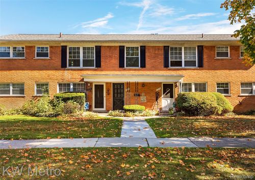 12-3220 Shenandoah Dr, Royal Oak, MI, 48073-3068 | Card Image