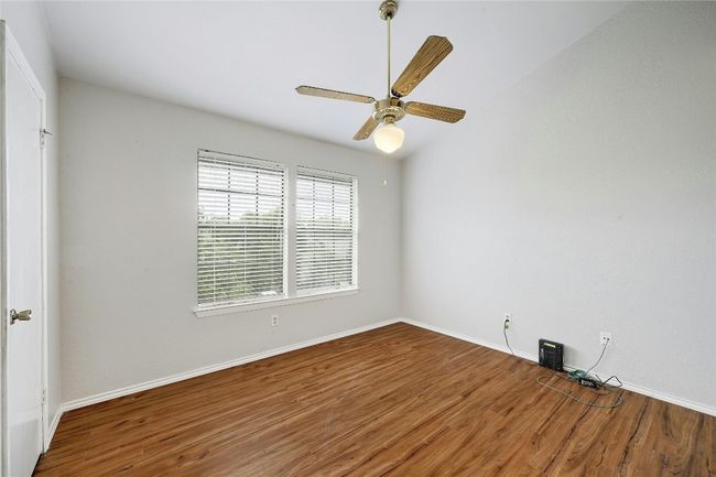 Secondary bedroom | Image 17
