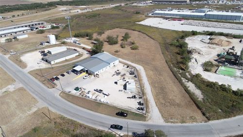 117 Industrial Loop, Hillsboro, TX, 76645-3090 | Card Image